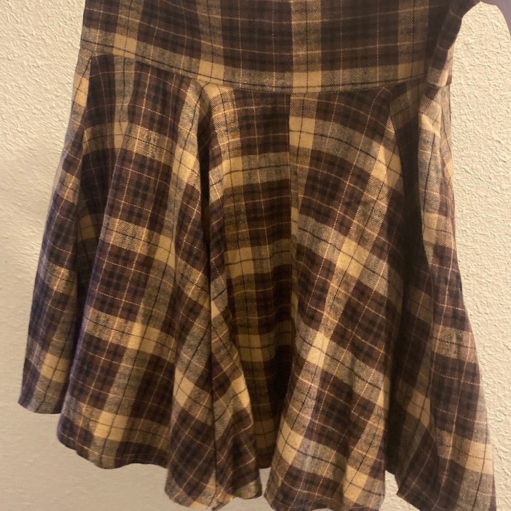 Cute flare plaid skirt!🤎